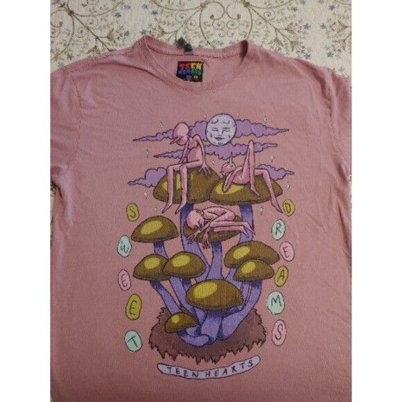 Teen Hearts Brand "Swert Dreams" Mauve Color Tee Shirt Size Large - Picture 1 of 7